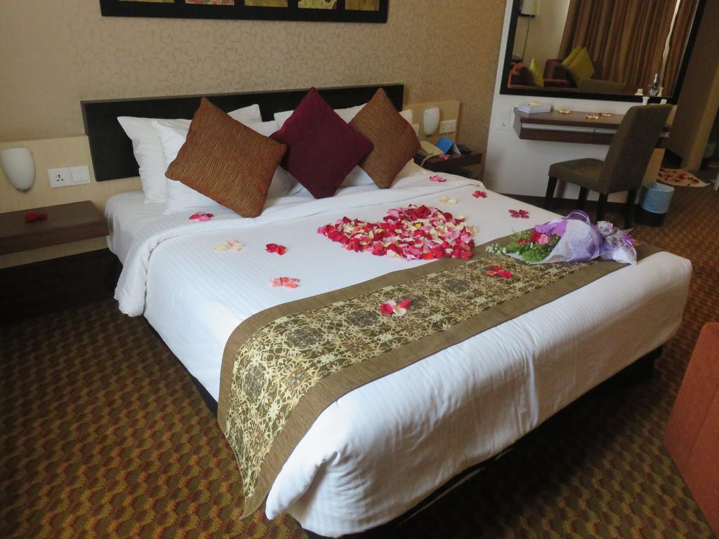 Rhr Hotel Каджанг Екстер'єр фото