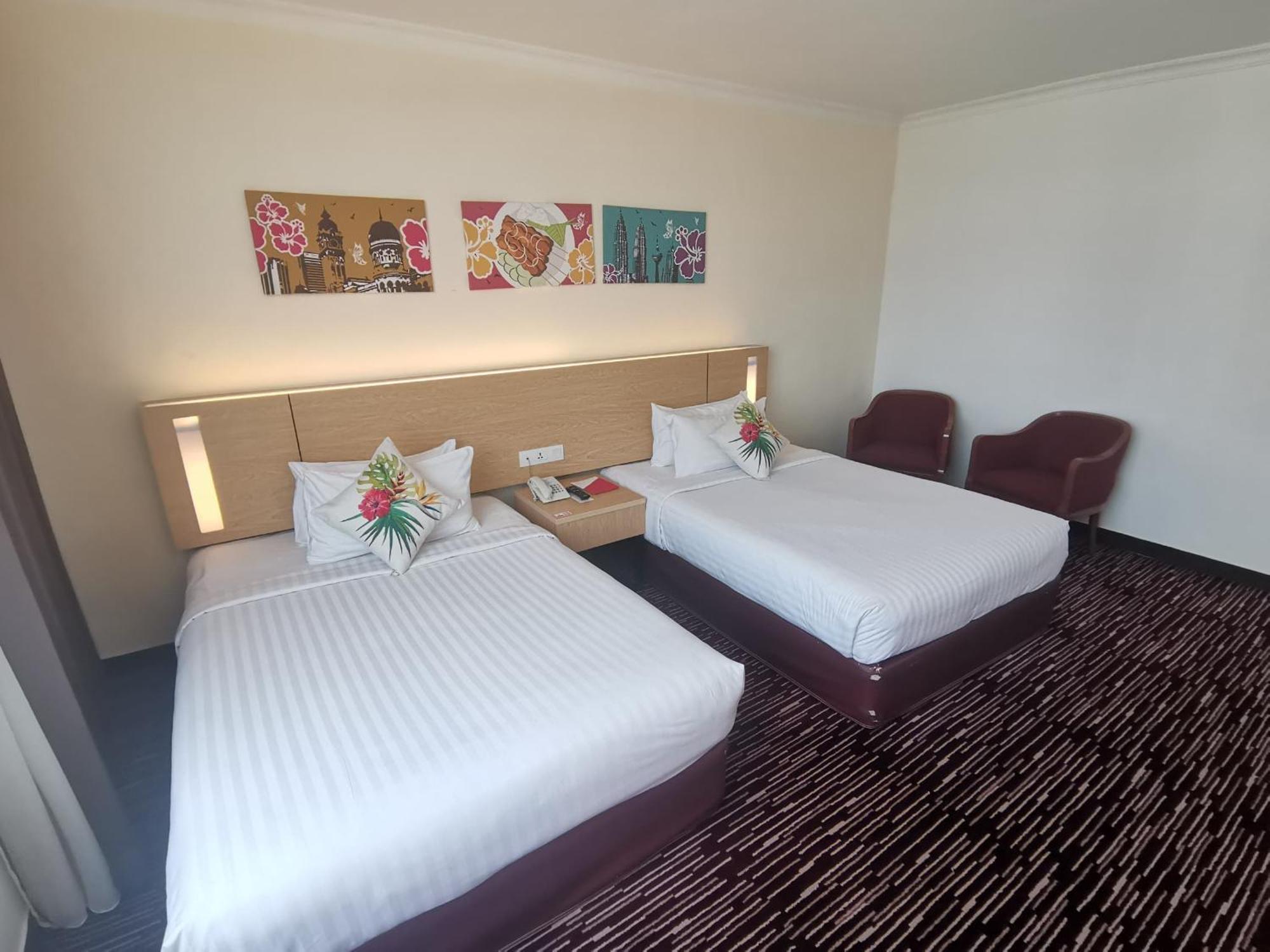 Rhr Hotel Каджанг Екстер'єр фото
